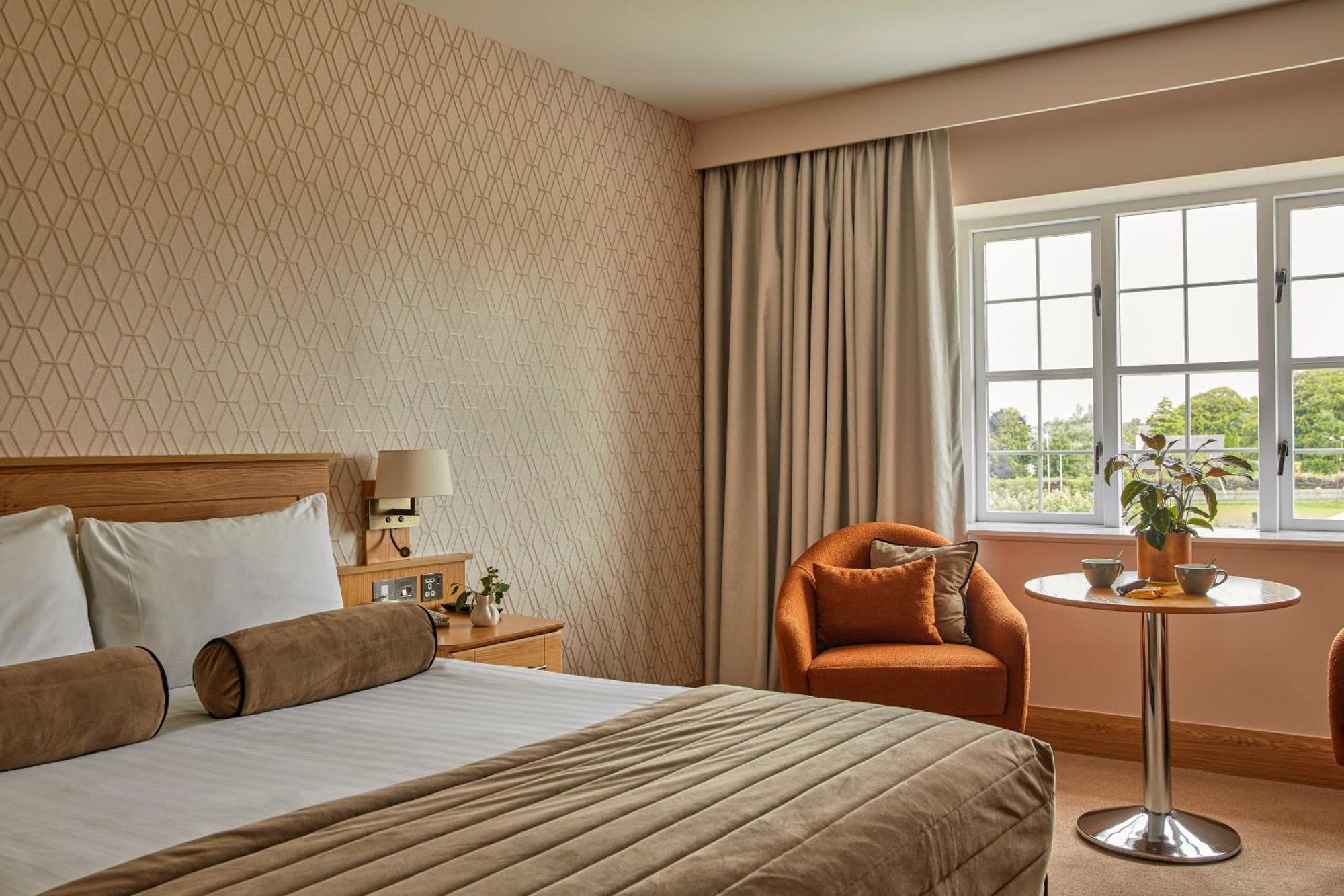 Hotel County Arms Birr Exterior foto